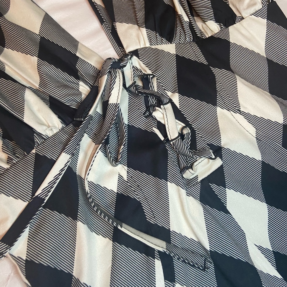 Black and white gingham mini dress - Picture 4 of 5